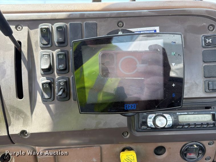 image for item DN6665 2004 Mack Granite CV713 ready mix truck