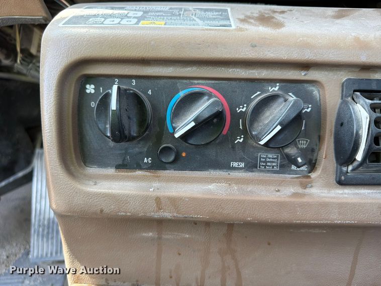 image for item DN6665 2004 Mack Granite CV713 ready mix truck