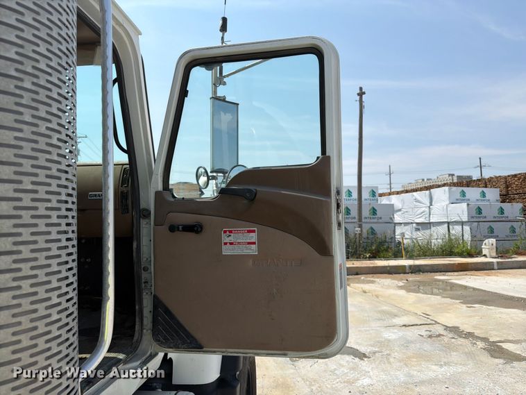 image for item DN6665 2004 Mack Granite CV713 ready mix truck