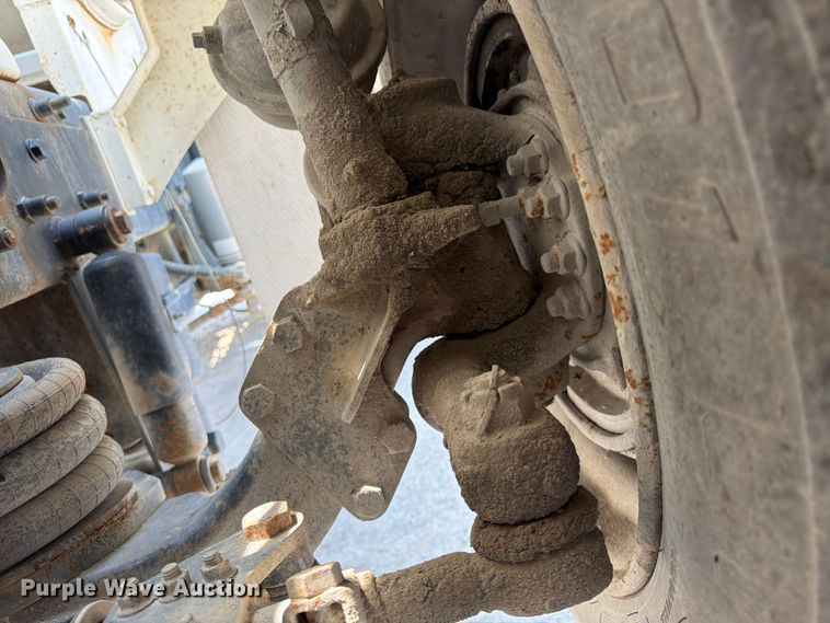 image for item DN6665 2004 Mack Granite CV713 ready mix truck
