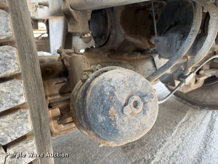 image for item DN6665 2004 Mack Granite CV713 ready mix truck