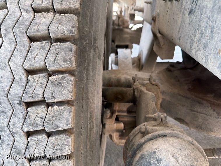 image for item DN6665 2004 Mack Granite CV713 ready mix truck