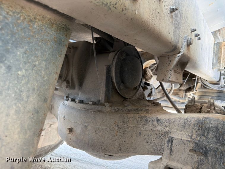 image for item DN6665 2004 Mack Granite CV713 ready mix truck