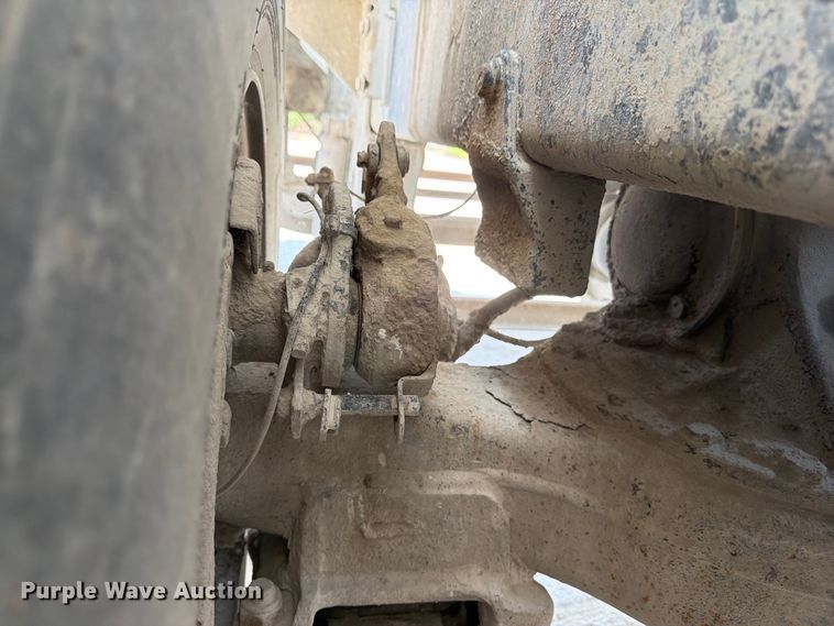 image for item DN6665 2004 Mack Granite CV713 ready mix truck
