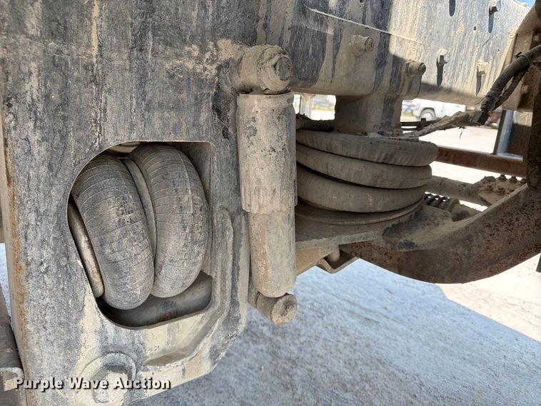 image for item DN6665 2004 Mack Granite CV713 ready mix truck