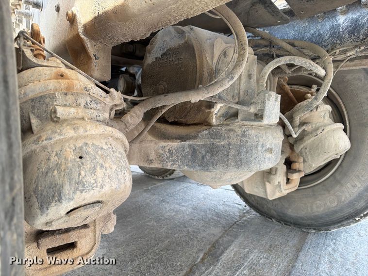 image for item DN6665 2004 Mack Granite CV713 ready mix truck