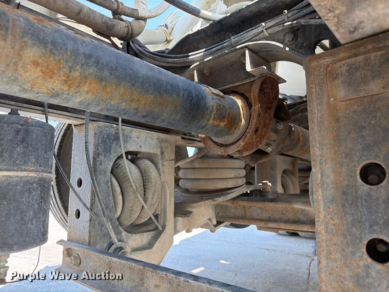 image for item DN6665 2004 Mack Granite CV713 ready mix truck