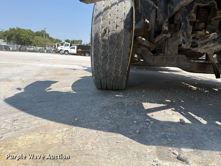 image for item DN6665 2004 Mack Granite CV713 ready mix truck