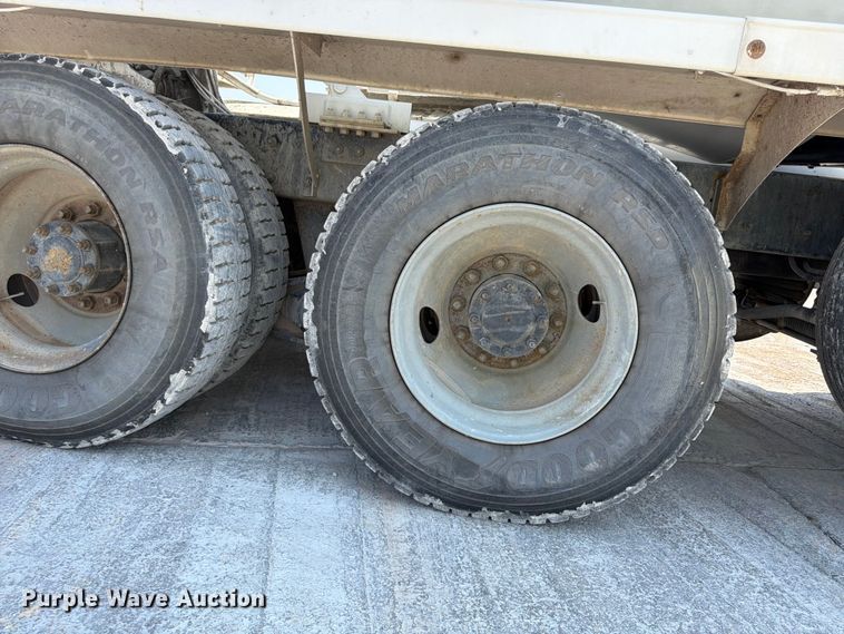 image for item DN6665 2004 Mack Granite CV713 ready mix truck