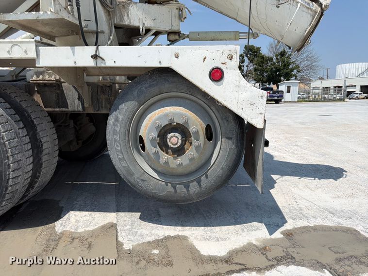 image for item DN6665 2004 Mack Granite CV713 ready mix truck