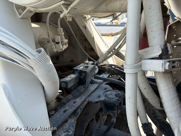image for item DN6667 2006 Mack Granite CV713  ready mix truck