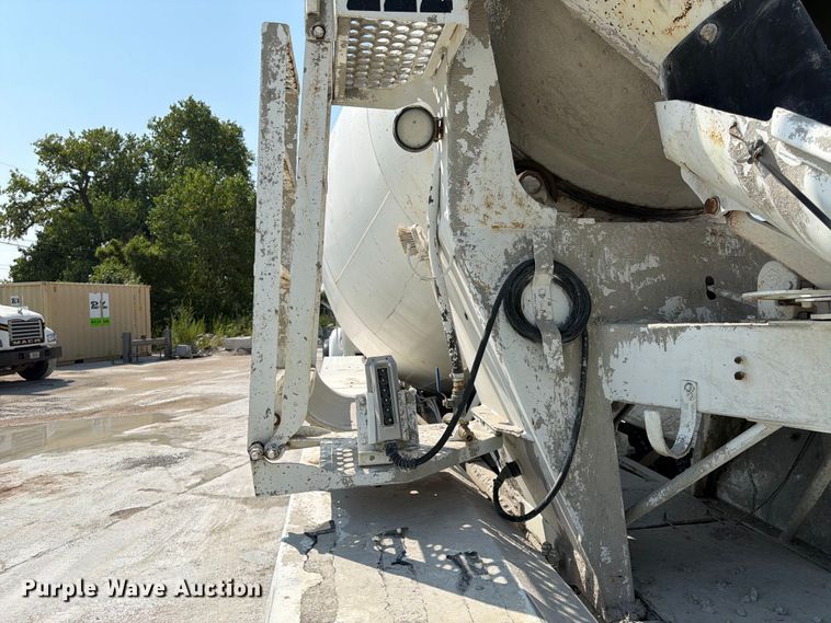 image for item DN6667 2006 Mack Granite CV713  ready mix truck