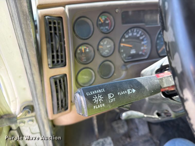 image for item DN6667 2006 Mack Granite CV713  ready mix truck