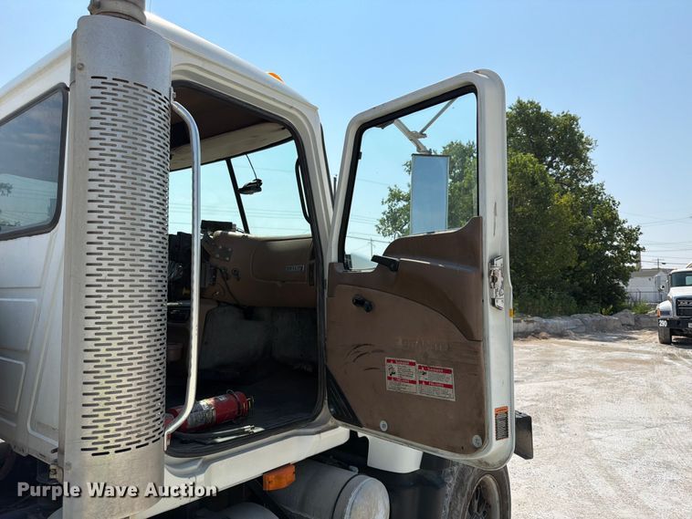 image for item DN6667 2006 Mack Granite CV713  ready mix truck