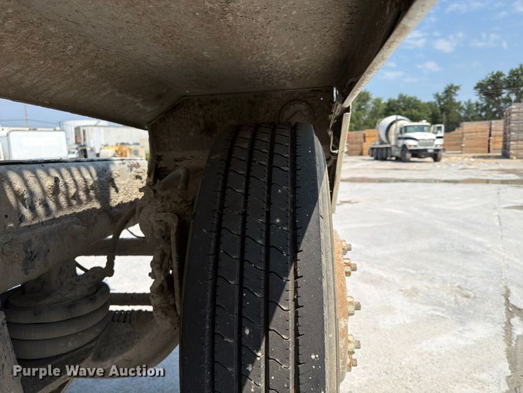 image for item DN6667 2006 Mack Granite CV713  ready mix truck