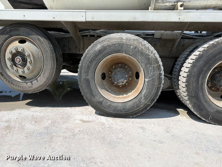 image for item DN6667 2006 Mack Granite CV713  ready mix truck