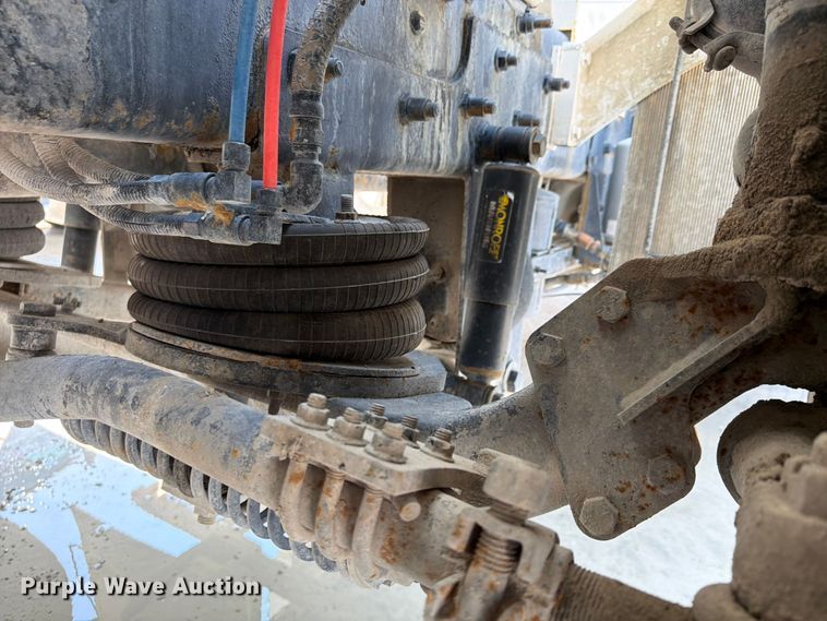 image for item DN6667 2006 Mack Granite CV713  ready mix truck