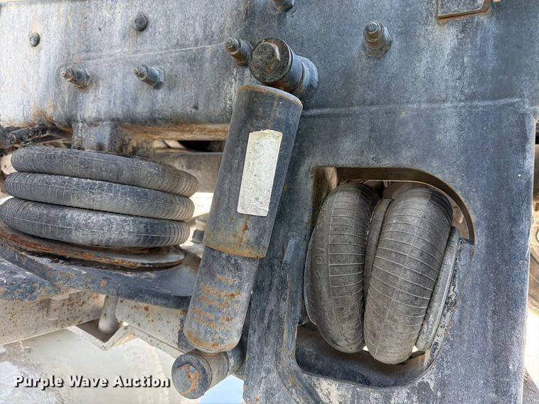 image for item DN6667 2006 Mack Granite CV713  ready mix truck