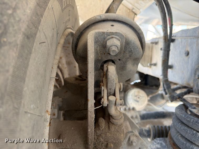 image for item DN6667 2006 Mack Granite CV713  ready mix truck