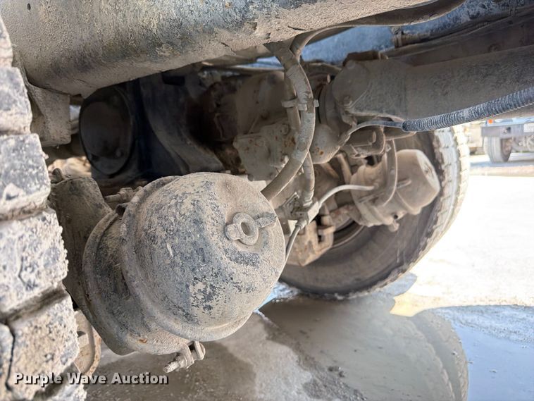 image for item DN6667 2006 Mack Granite CV713  ready mix truck