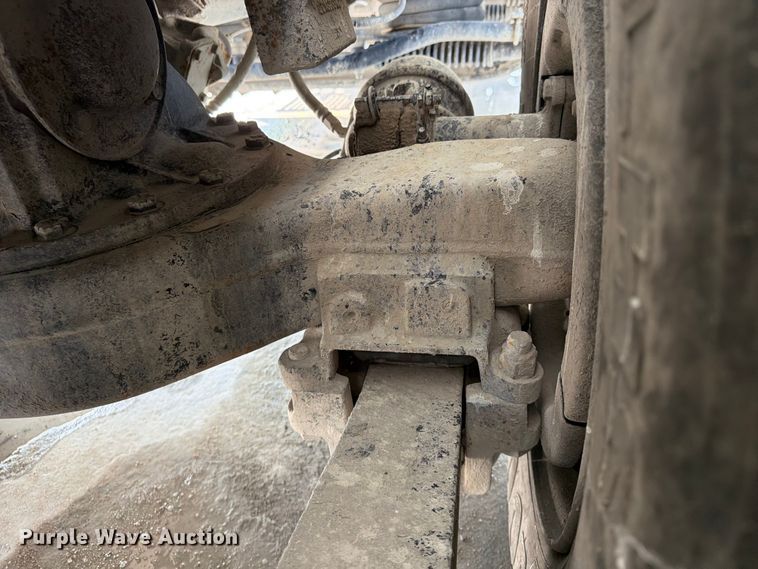 image for item DN6667 2006 Mack Granite CV713  ready mix truck