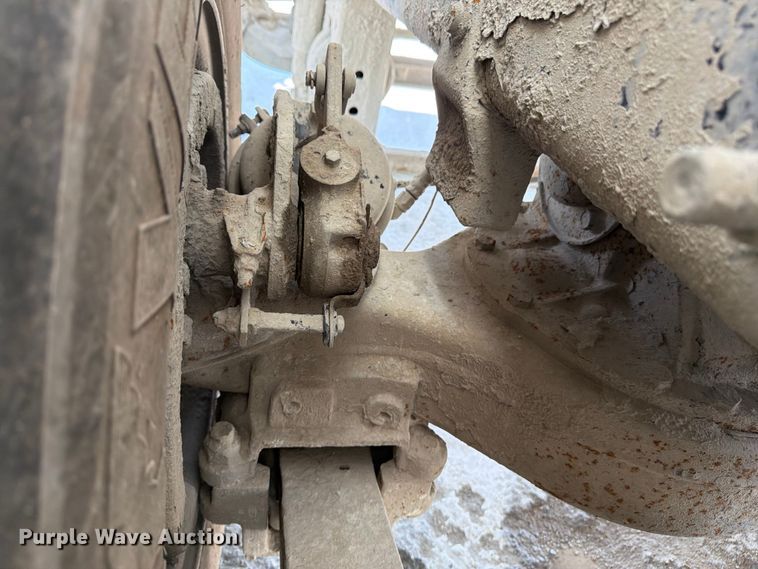 image for item DN6667 2006 Mack Granite CV713  ready mix truck