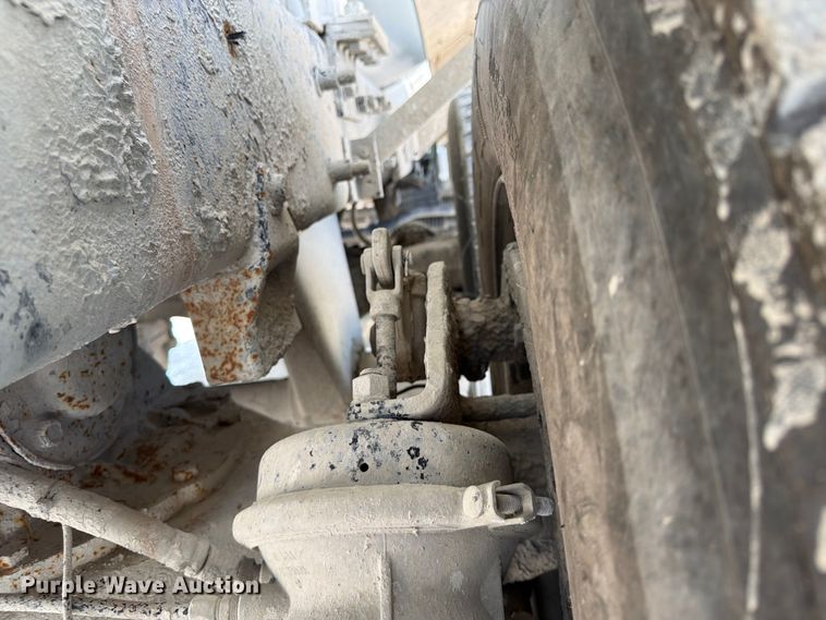 image for item DN6667 2006 Mack Granite CV713  ready mix truck