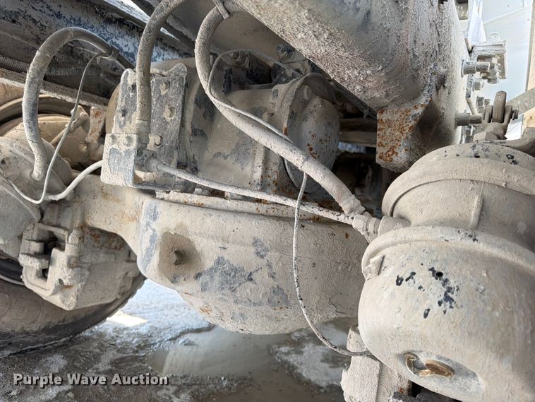 image for item DN6667 2006 Mack Granite CV713  ready mix truck