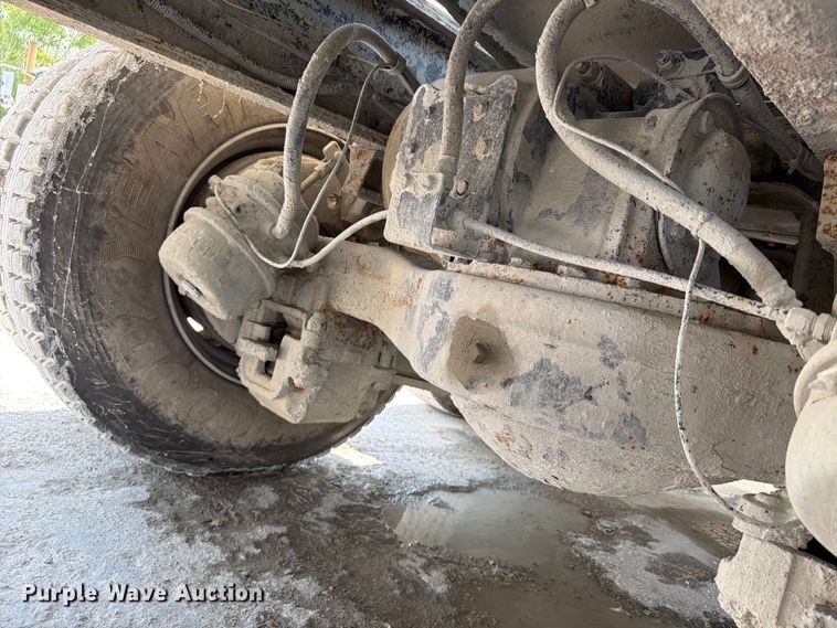 image for item DN6667 2006 Mack Granite CV713  ready mix truck