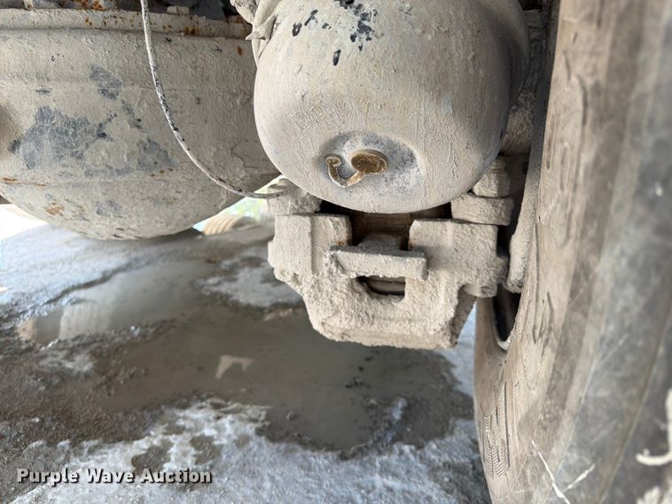 image for item DN6667 2006 Mack Granite CV713  ready mix truck