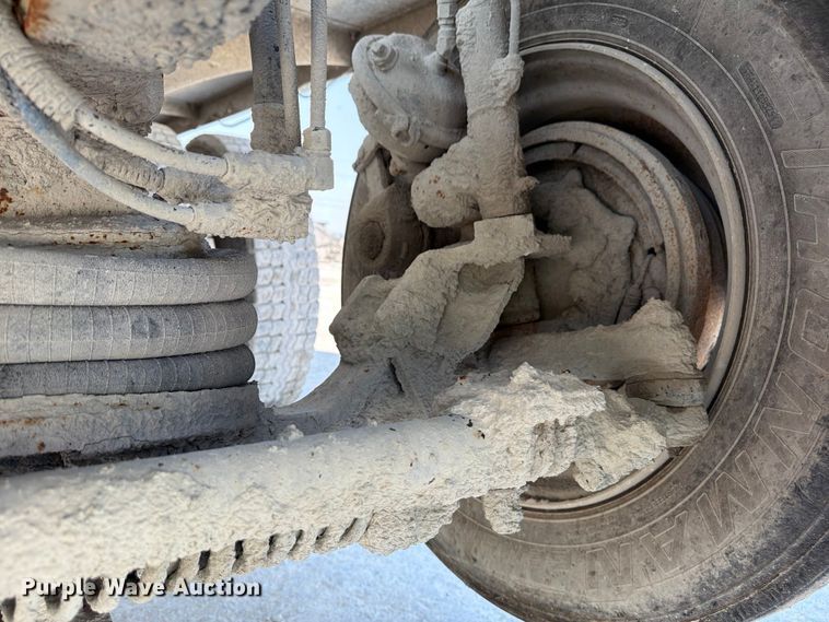 image for item DN6667 2006 Mack Granite CV713  ready mix truck