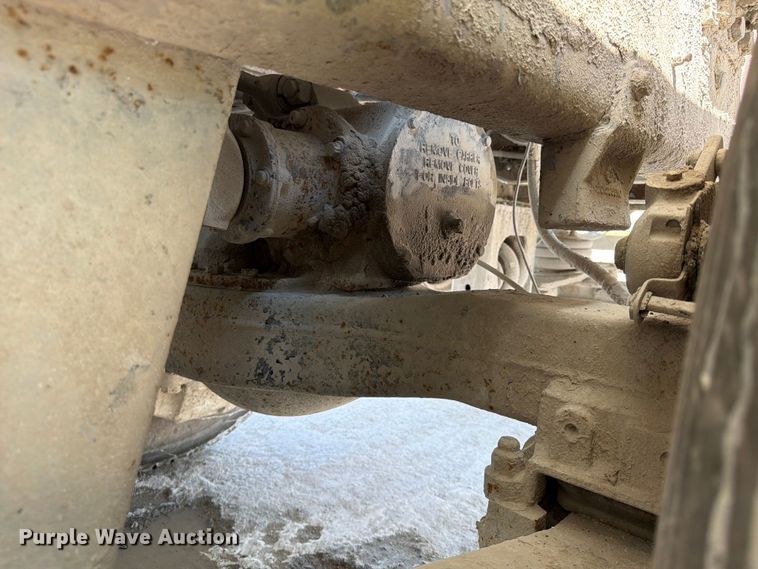 image for item DN6667 2006 Mack Granite CV713  ready mix truck