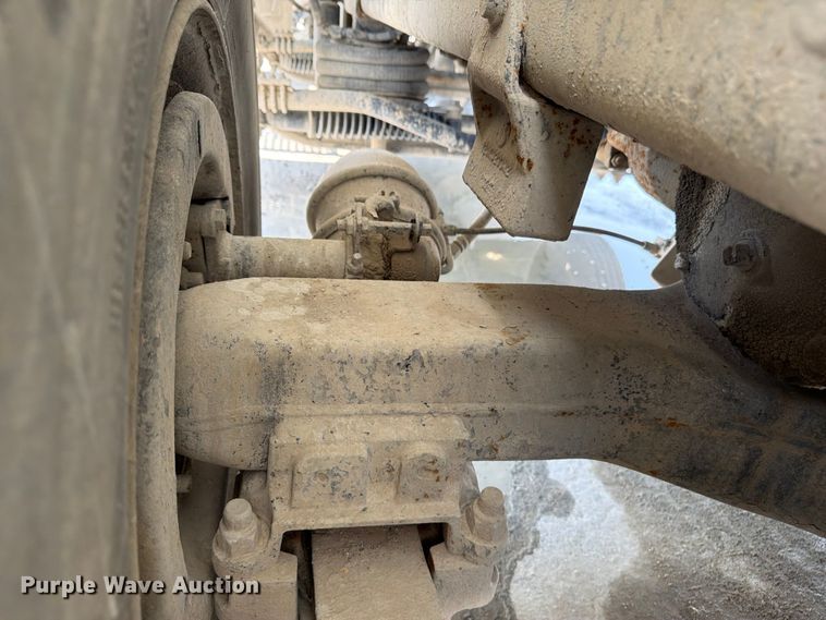 image for item DN6667 2006 Mack Granite CV713  ready mix truck