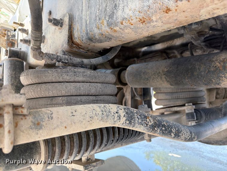 image for item DN6667 2006 Mack Granite CV713  ready mix truck