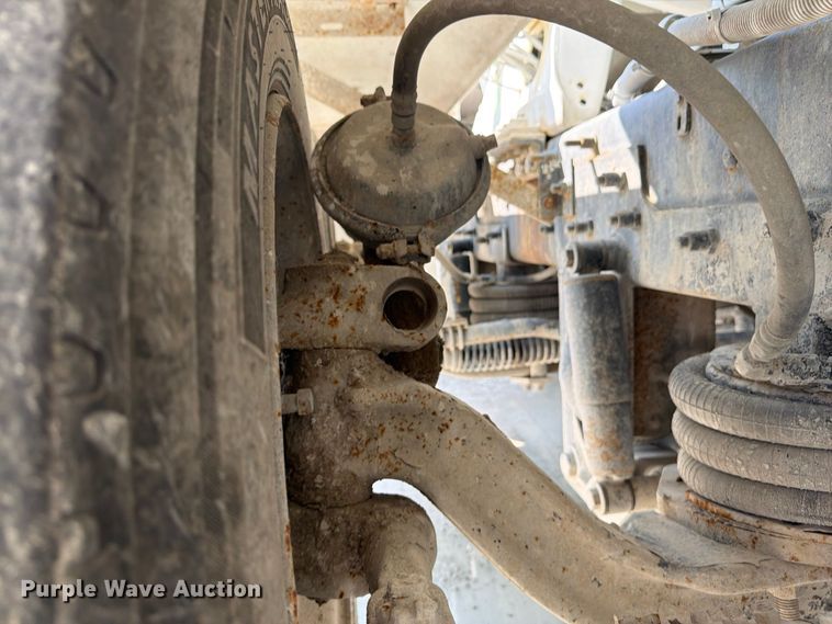 image for item DN6667 2006 Mack Granite CV713  ready mix truck