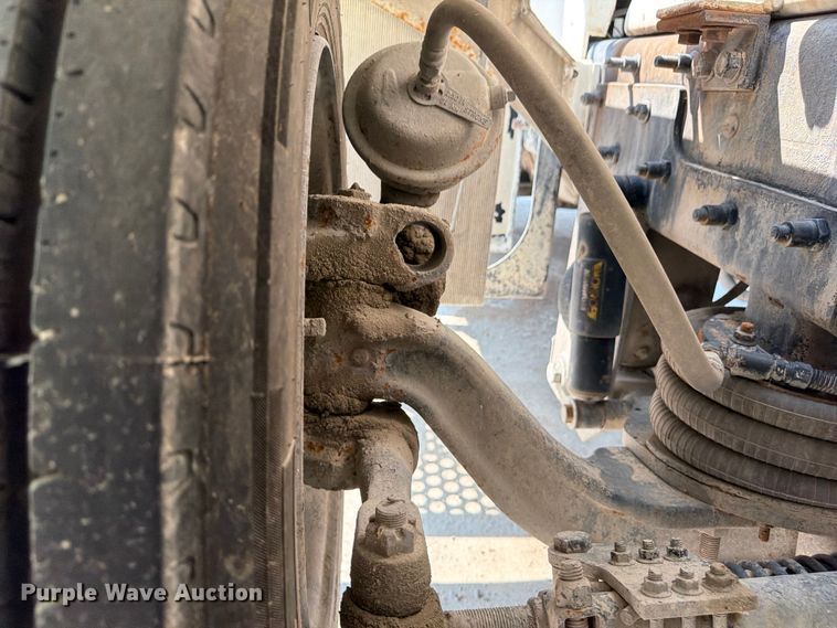 image for item DN6667 2006 Mack Granite CV713  ready mix truck