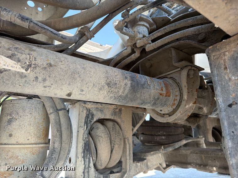 image for item DN6667 2006 Mack Granite CV713  ready mix truck