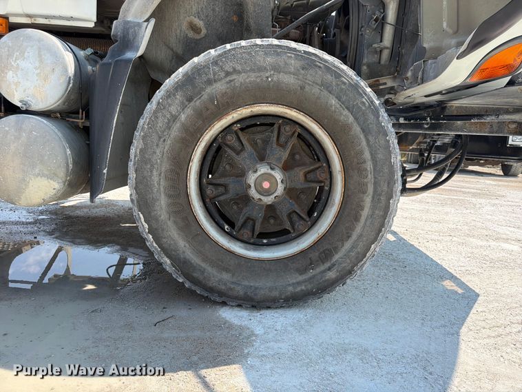 image for item DN6667 2006 Mack Granite CV713  ready mix truck