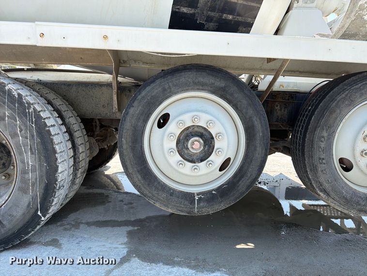 image for item DN6667 2006 Mack Granite CV713  ready mix truck