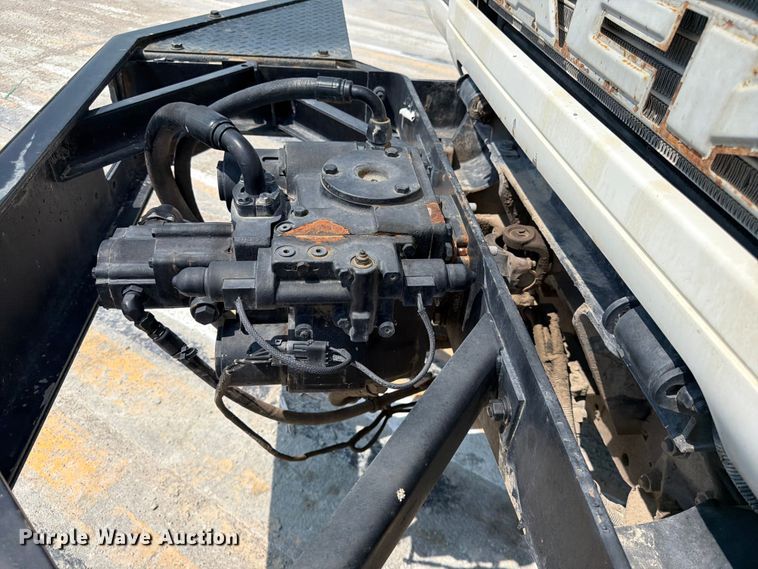 image for item DN6668 2006 Mack Granite CV713 ready mix truck