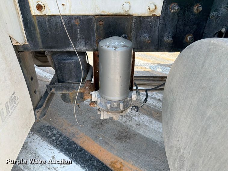 image for item DN6668 2006 Mack Granite CV713 ready mix truck