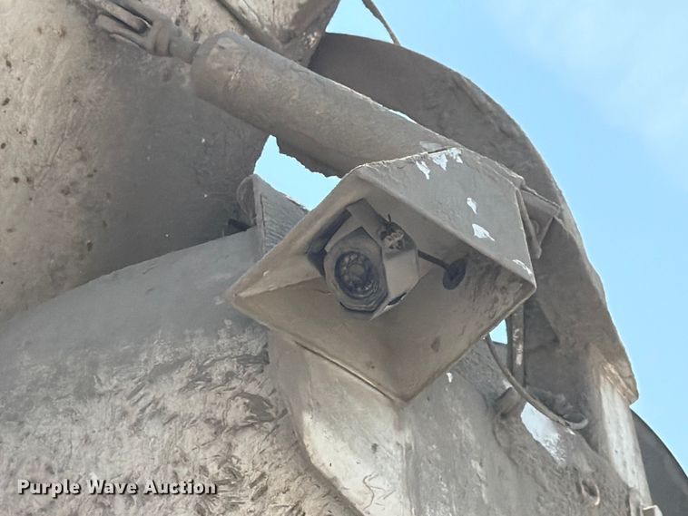 image for item DN6668 2006 Mack Granite CV713 ready mix truck