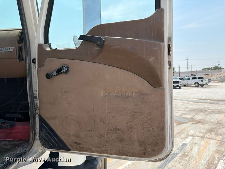 image for item DN6668 2006 Mack Granite CV713 ready mix truck