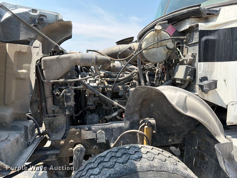 image for item DN6668 2006 Mack Granite CV713 ready mix truck