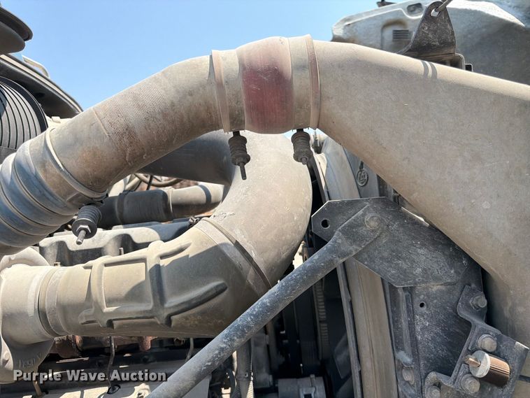 image for item DN6668 2006 Mack Granite CV713 ready mix truck