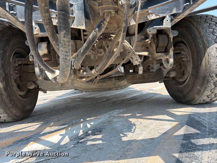 image for item DN6668 2006 Mack Granite CV713 ready mix truck