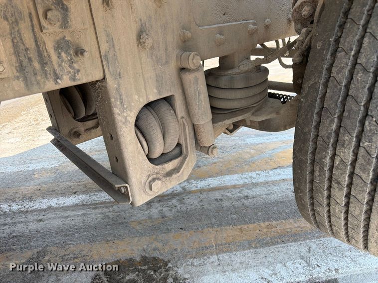 image for item DN6668 2006 Mack Granite CV713 ready mix truck