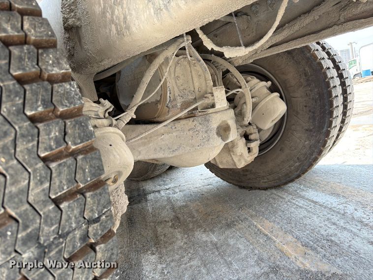 image for item DN6668 2006 Mack Granite CV713 ready mix truck