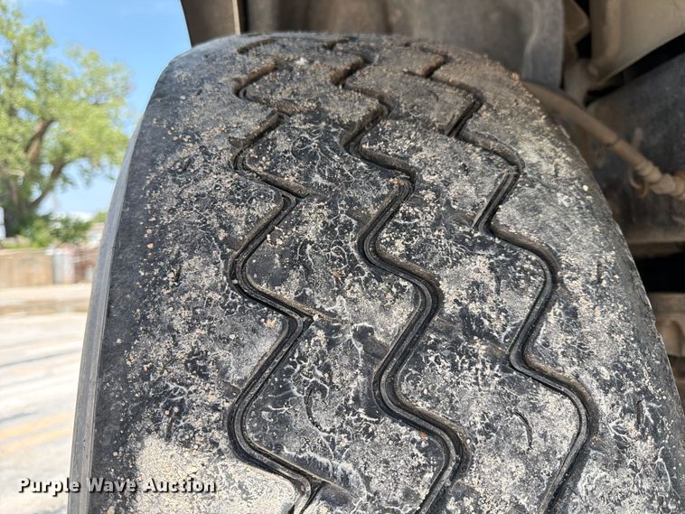 image for item DN6668 2006 Mack Granite CV713 ready mix truck