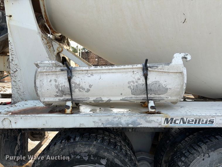 image for item DN6671 2004 Mack Granite CV713 ready mix truck